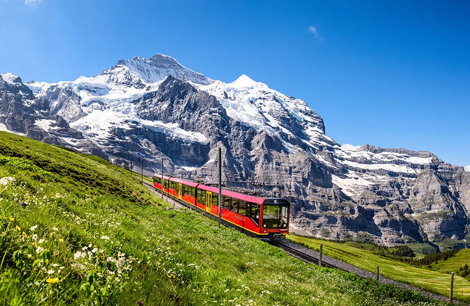 As Rotas de Trem Mais Bonitas da Suíça: Descubra os Cenários Deslumbrantes dos Alpes Suíços