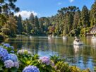 Lago Negro em Gramado com lago, árvores e paisagem natural