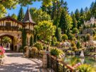 Mini Mundo em Gramado com miniaturas detalhadas e jardins ao redor